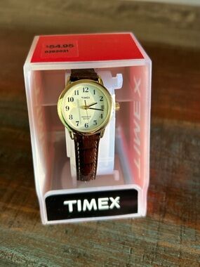 Women's Timex Easy Reader Watch with Leather Strap - Gold/Brown Brand New
